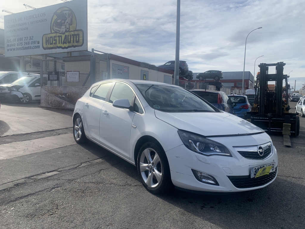 OPEL ASTRA 1.7 CDTI 125CV OPEL ASTRA 1.7 CDTI 125CV