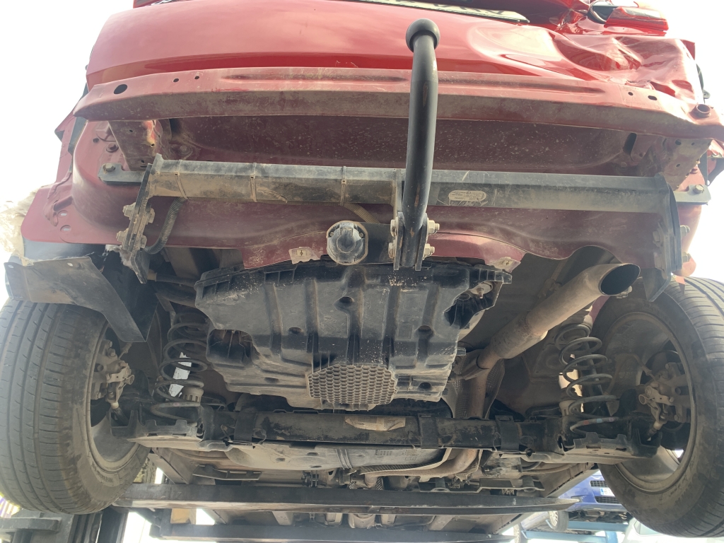 PEUGEOT 2008 1.6 HDI 100CV PEUGEOT 2008 1.6 HDI 100CV