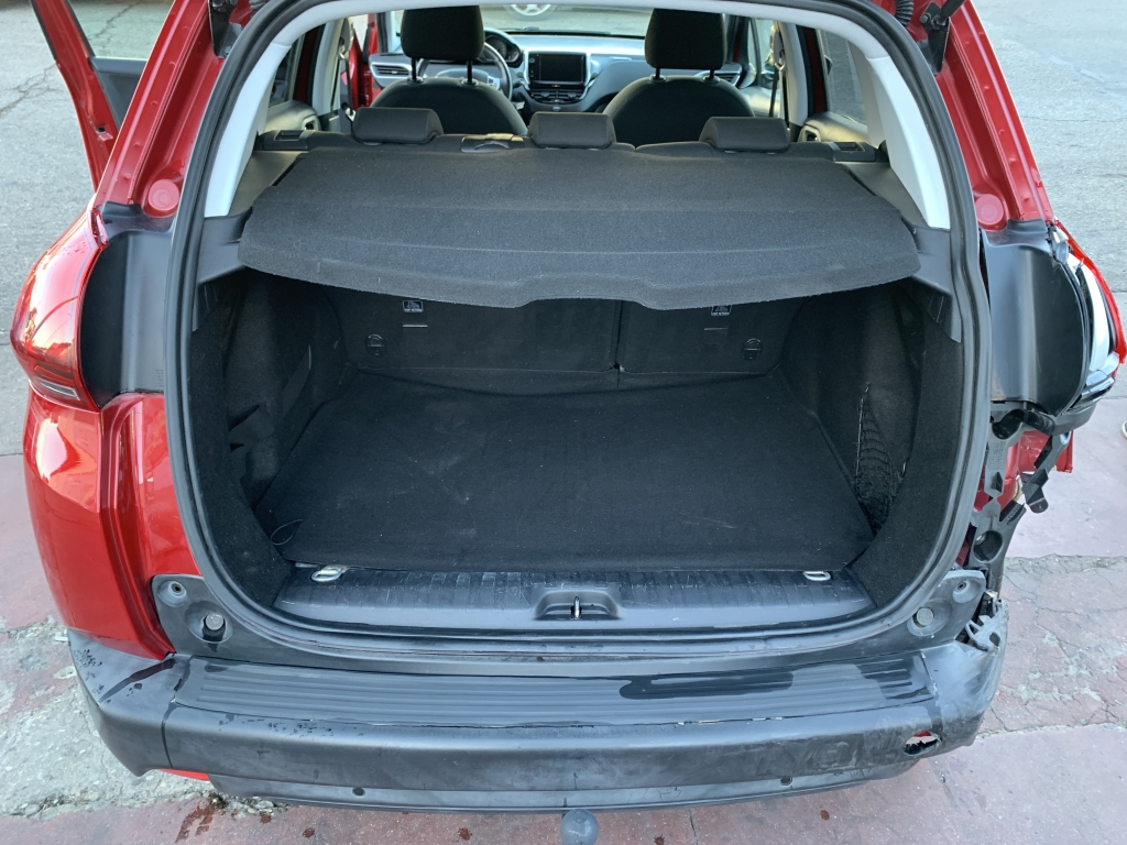 PEUGEOT 2008 1.6 HDI 100CV PEUGEOT 2008 1.6 HDI 100CV