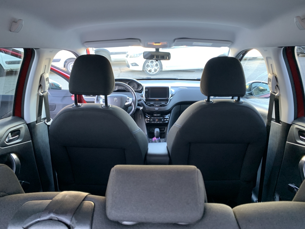 PEUGEOT 2008 1.6 HDI 100CV PEUGEOT 2008 1.6 HDI 100CV