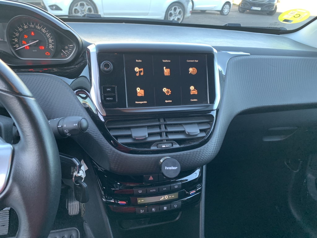 PEUGEOT 2008 1.6 HDI 100CV PEUGEOT 2008 1.6 HDI 100CV