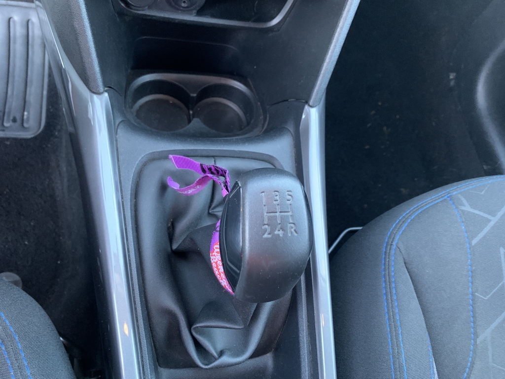 PEUGEOT 2008 1.6 HDI 100CV PEUGEOT 2008 1.6 HDI 100CV