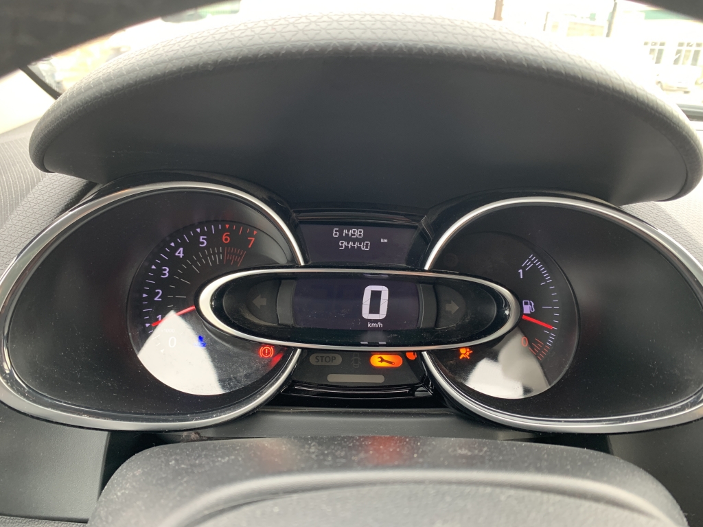 RENAULT CLIO LIMITED 900CC INY 90CV