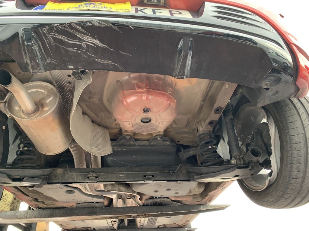 RENAULT CLIO LIMITED 900CC INY 90CV RENAULT CLIO LIMITED 900CC INY 90CV