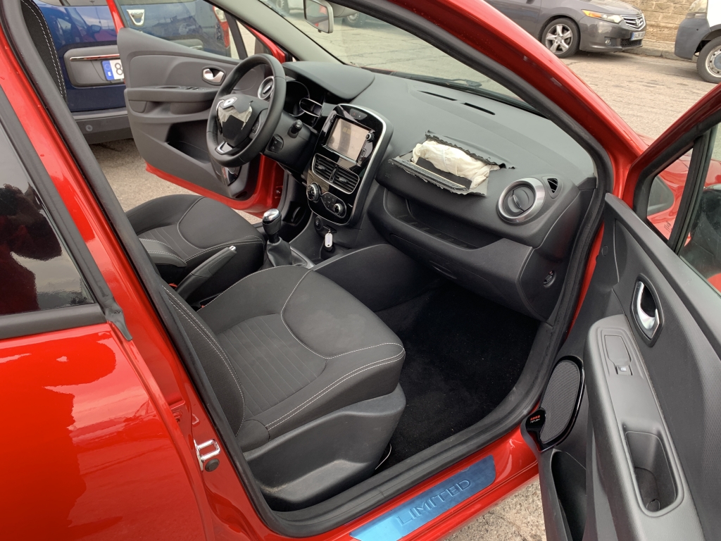 RENAULT CLIO LIMITED 900CC INY 90CV RENAULT CLIO LIMITED 900CC INY 90CV