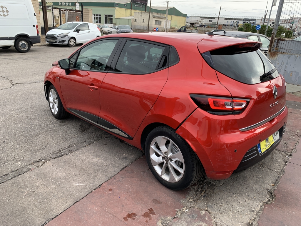 RENAULT CLIO LIMITED 900CC INY 90CV RENAULT CLIO LIMITED 900CC INY 90CV