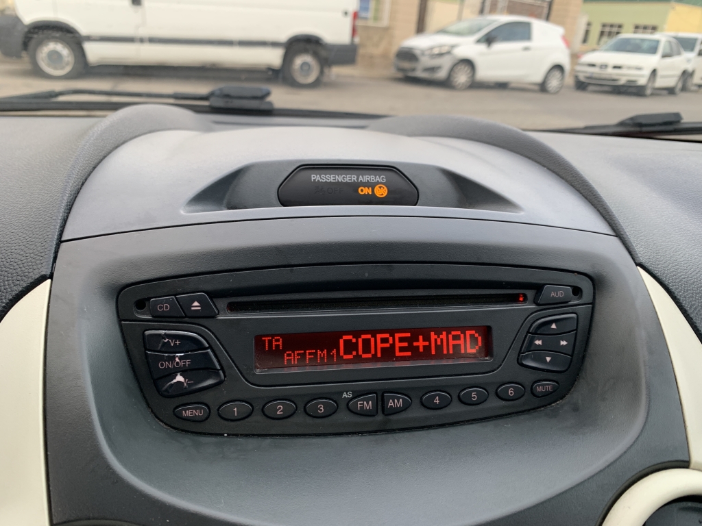 FORD KA 1.2 INY 70CV FORD KA 1.2 INY 70CV