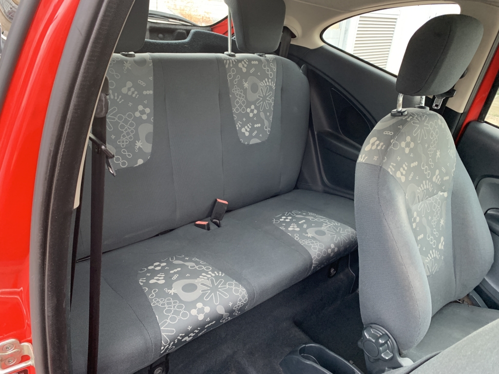 FORD KA 1.2 INY 70CV FORD KA 1.2 INY 70CV