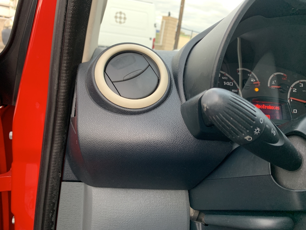 FORD KA 1.2 INY 70CV FORD KA 1.2 INY 70CV