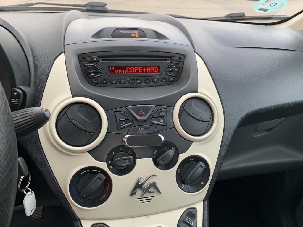 FORD KA 1.2 INY 70CV FORD KA 1.2 INY 70CV