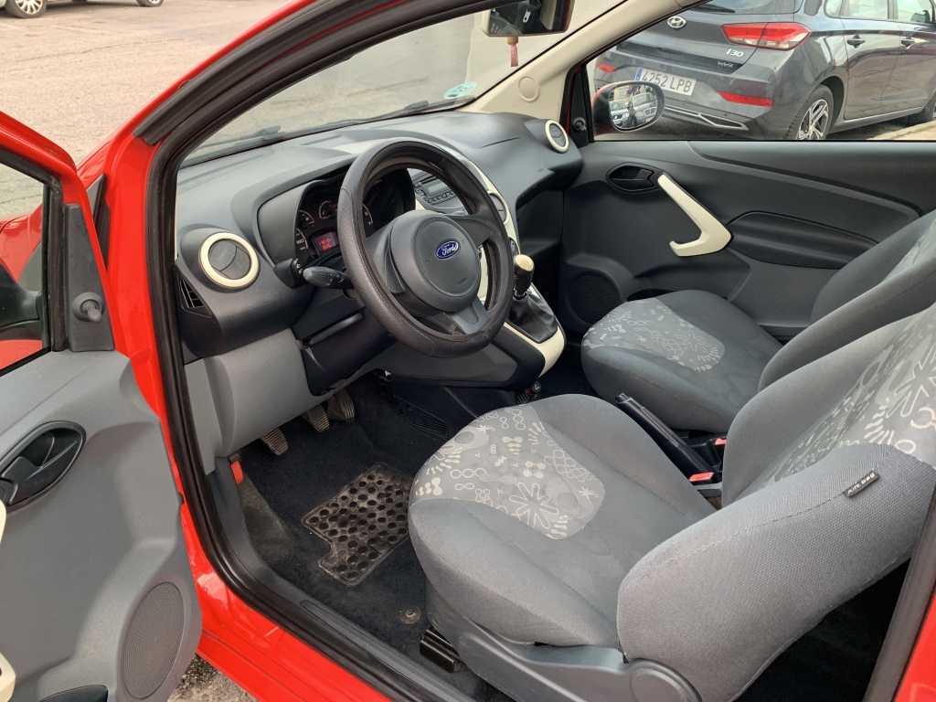 FORD KA 1.2 INY 70CV FORD KA 1.2 INY 70CV