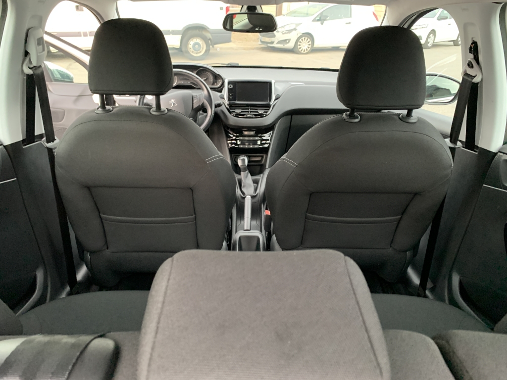 PEUGEOT 208 1.2 INY 110CV PEUGEOT 208 1.2 INY 110CV