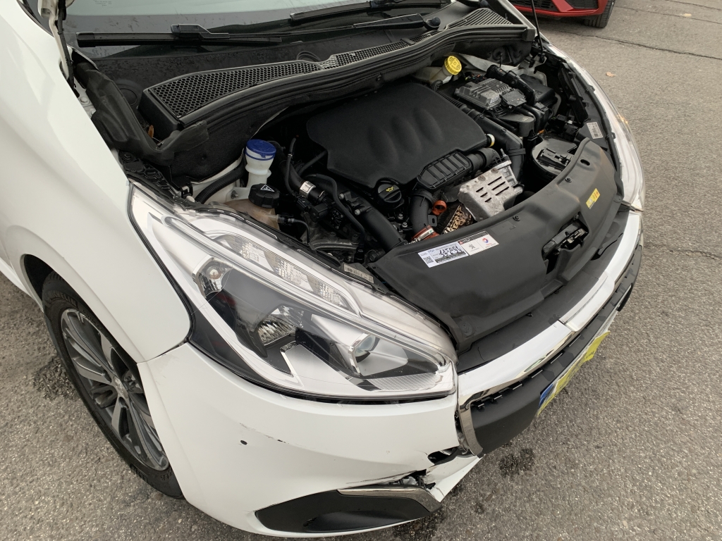 PEUGEOT 208 1.2 INY 110CV PEUGEOT 208 1.2 INY 110CV