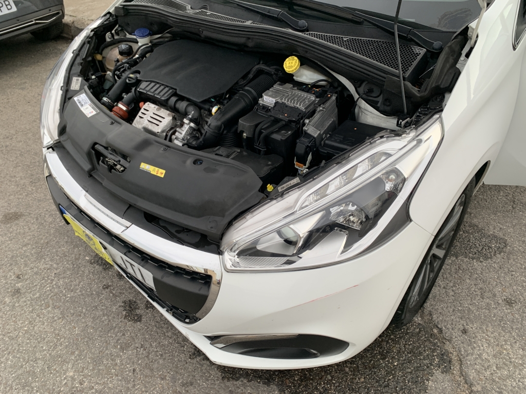 PEUGEOT 208 1.2 INY 110CV PEUGEOT 208 1.2 INY 110CV