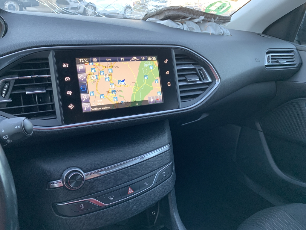 PEUGEOT 308 1.2 INY 130CV PEUGEOT 308 1.2 INY 130CV