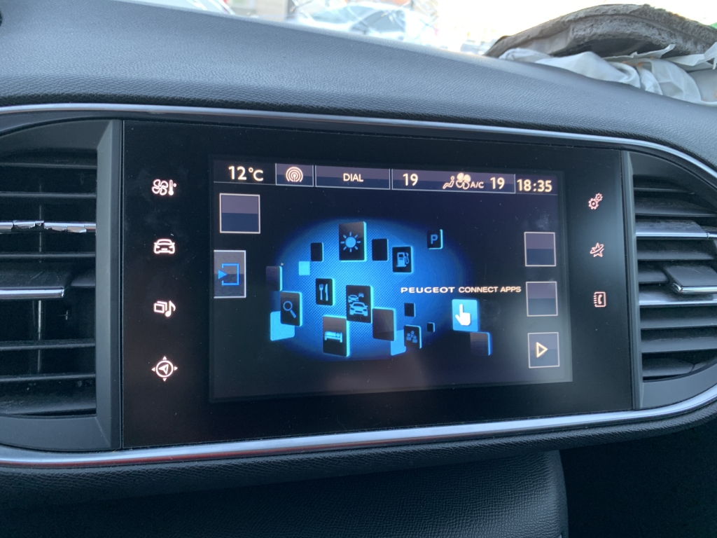 PEUGEOT 308 1.2 INY 130CV PEUGEOT 308 1.2 INY 130CV