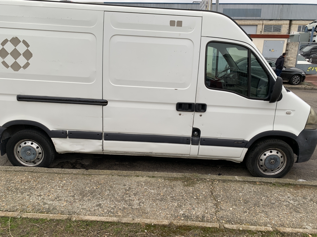 NISSASN INTERSTAR 2.5 DCI 100CV