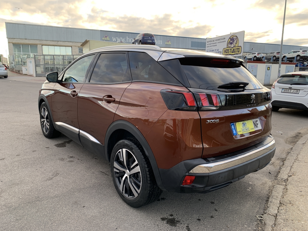 PEUGEOT 3008 1.2 INY 130CV