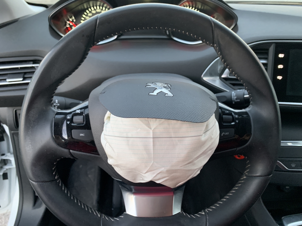 PEUGEOT 308 1.6 HDI 115CV