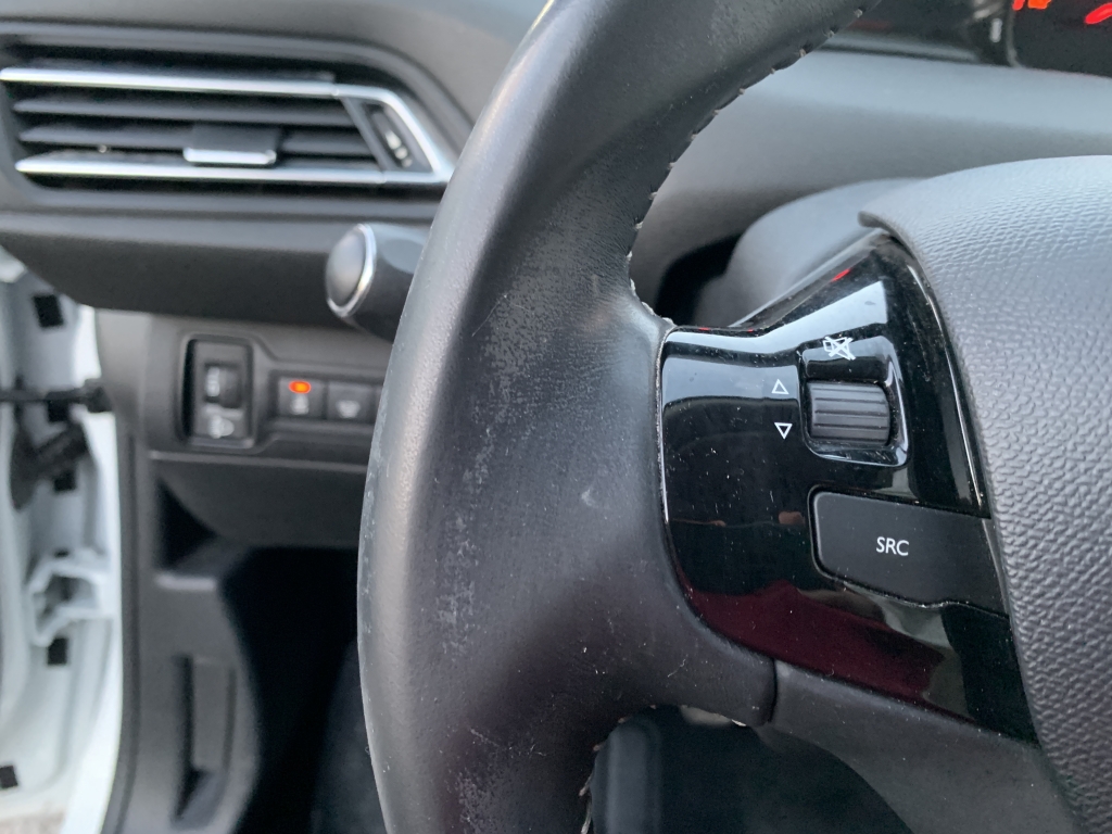 PEUGEOT 308 1.6 HDI 115CV