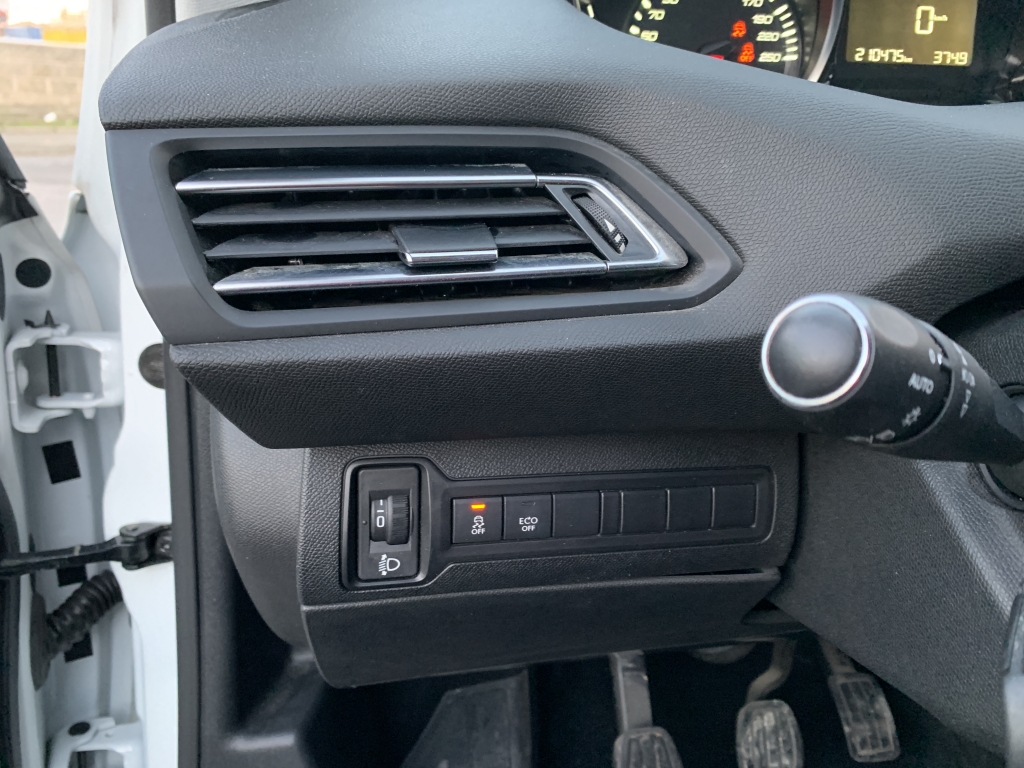 PEUGEOT 308 1.6 HDI 115CV