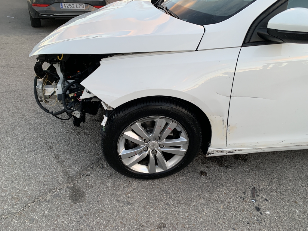 PEUGEOT 308 1.6 HDI 115CV