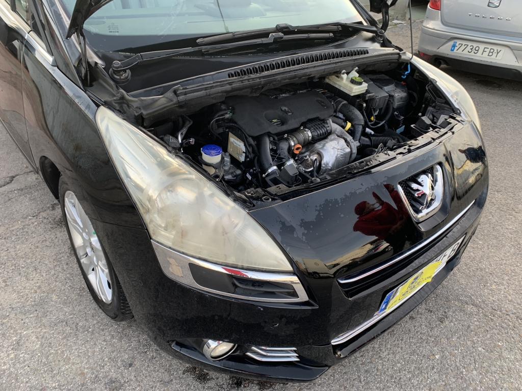 PEUGEOT 5008 1.6 HDI 112CV 7 PLAZAS