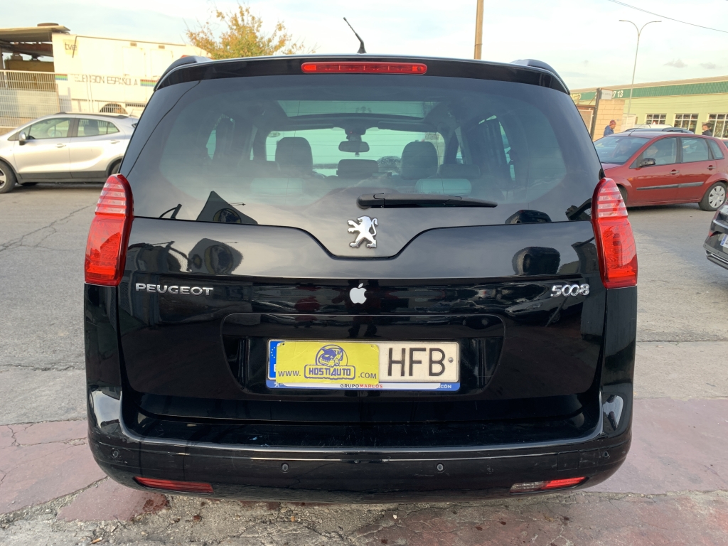PEUGEOT 5008 1.6 HDI 112CV 7 PLAZAS