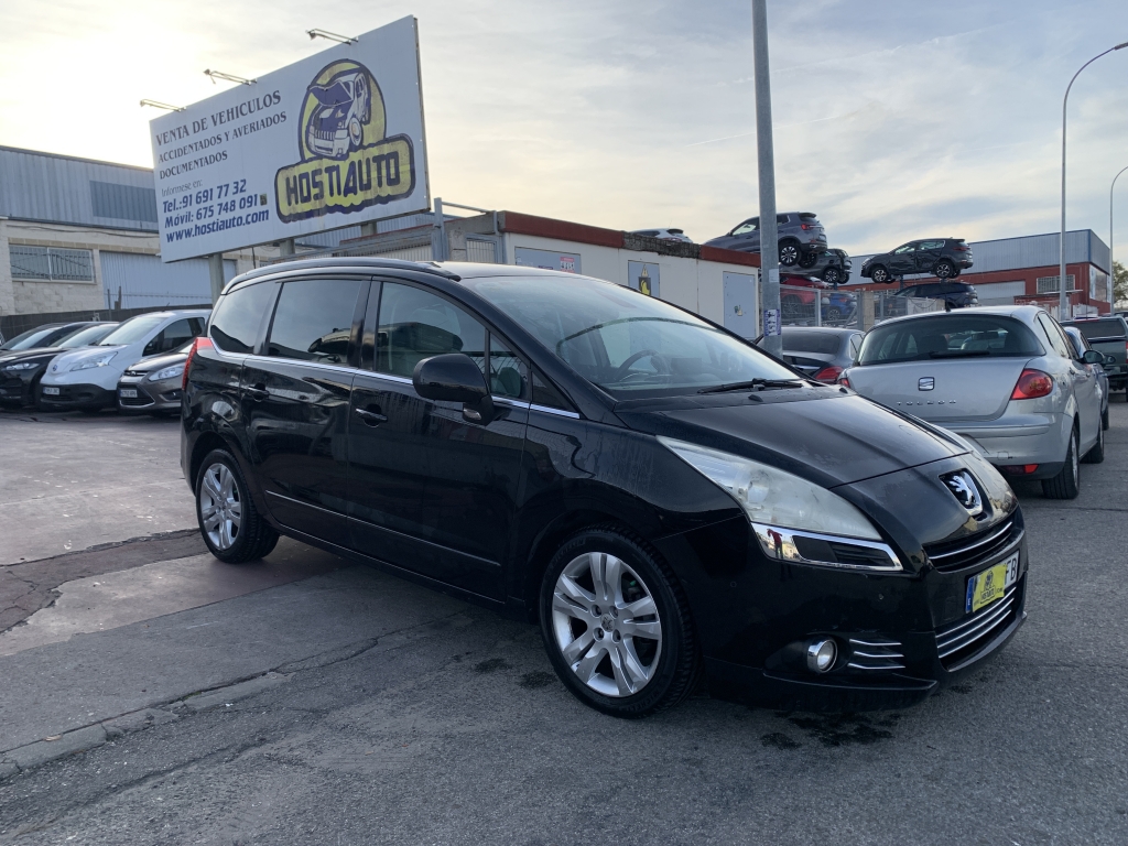 PEUGEOT 5008 1.6 HDI 112CV 7 PLAZAS
