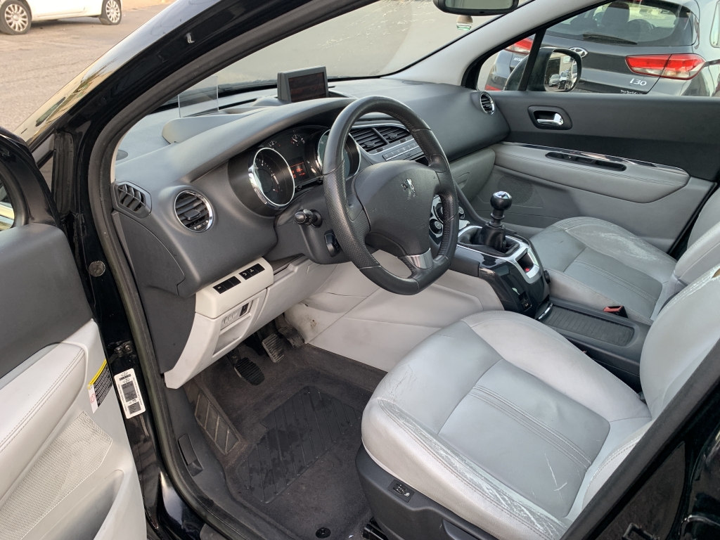 PEUGEOT 5008 1.6 HDI 112CV 7 PLAZAS