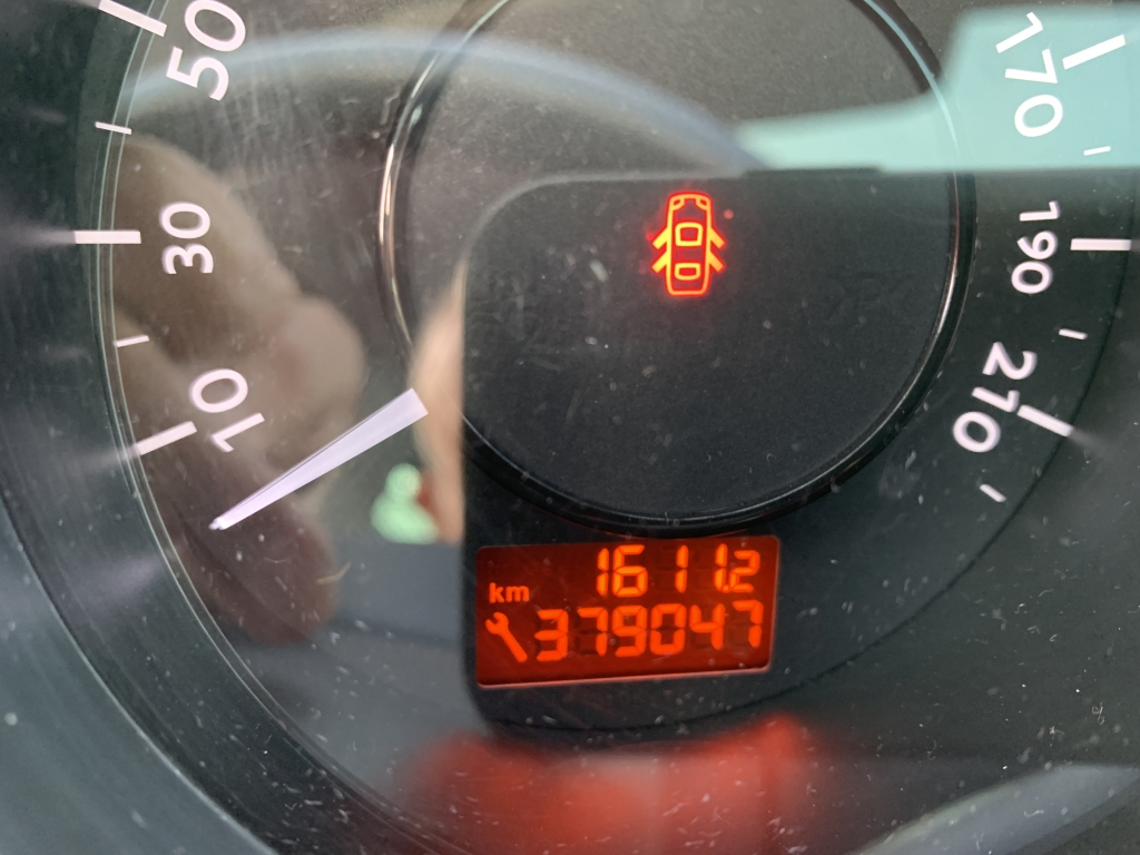 PEUGEOT 5008 1.6 HDI 112CV 7 PLAZAS