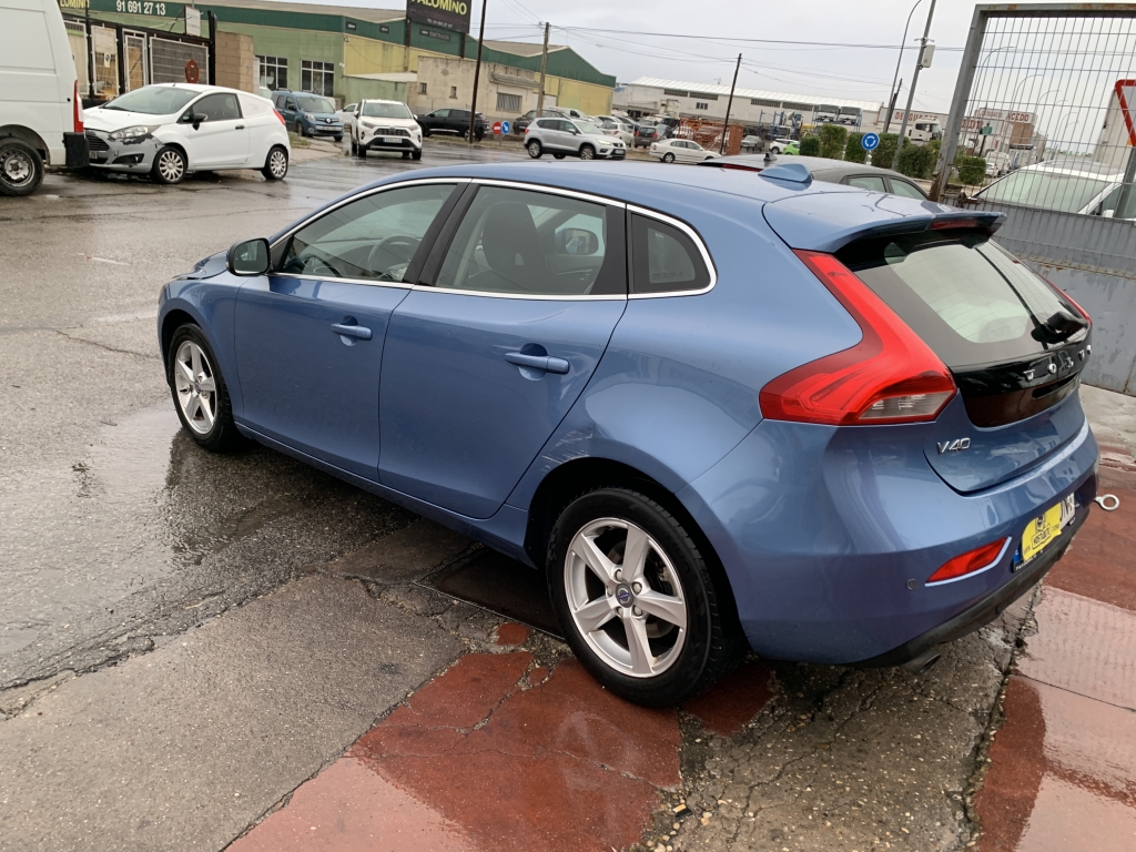 VOLVO V-40 2.0 D 150CV AUT