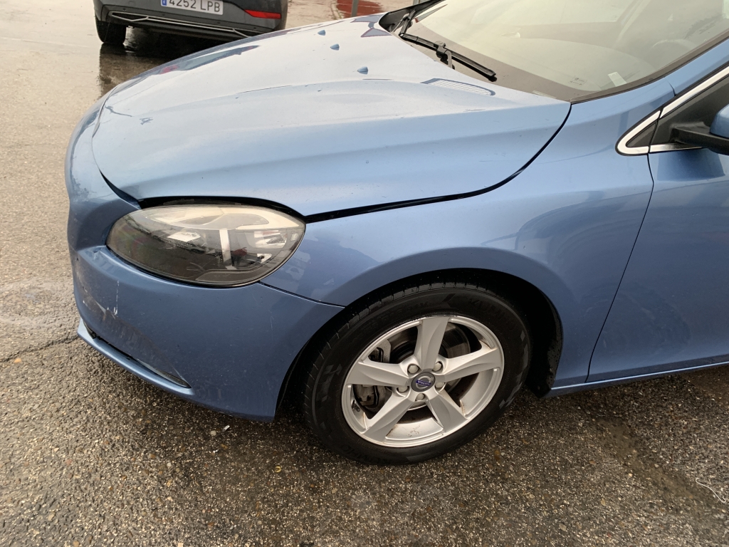 VOLVO V-40 2.0 D 150CV AUT