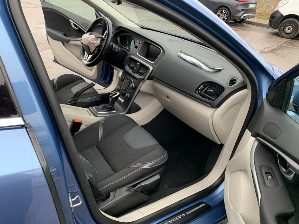 VOLVO V-40 2.0 D 150CV AUT