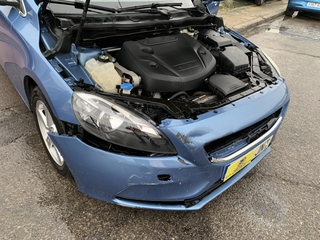 VOLVO V-40 2.0 D 150CV AUT