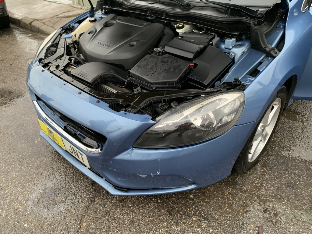 VOLVO V-40 2.0 D 150CV AUT