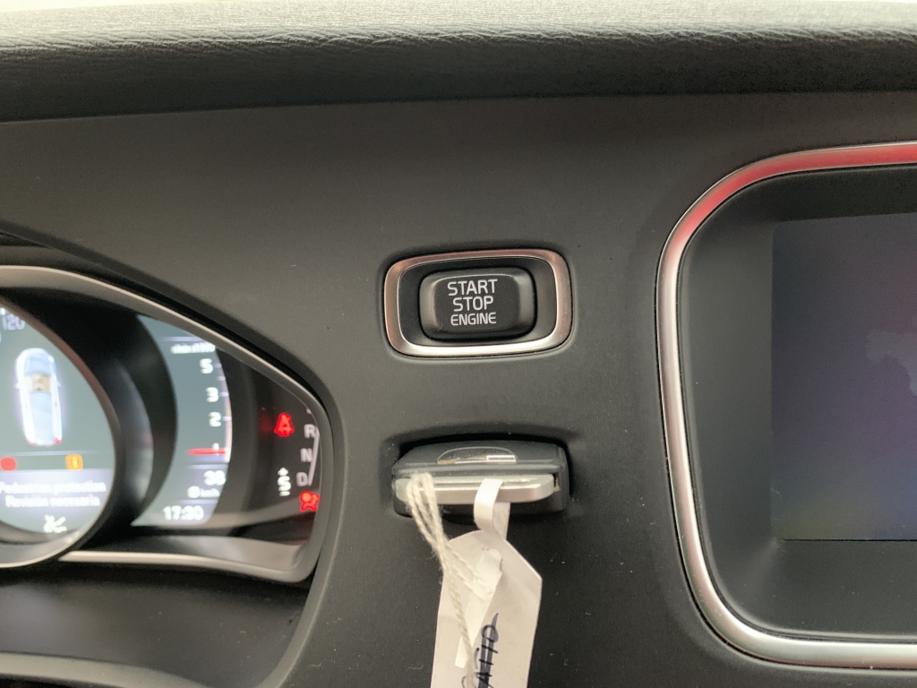 VOLVO V-40 2.0 D 150CV AUT