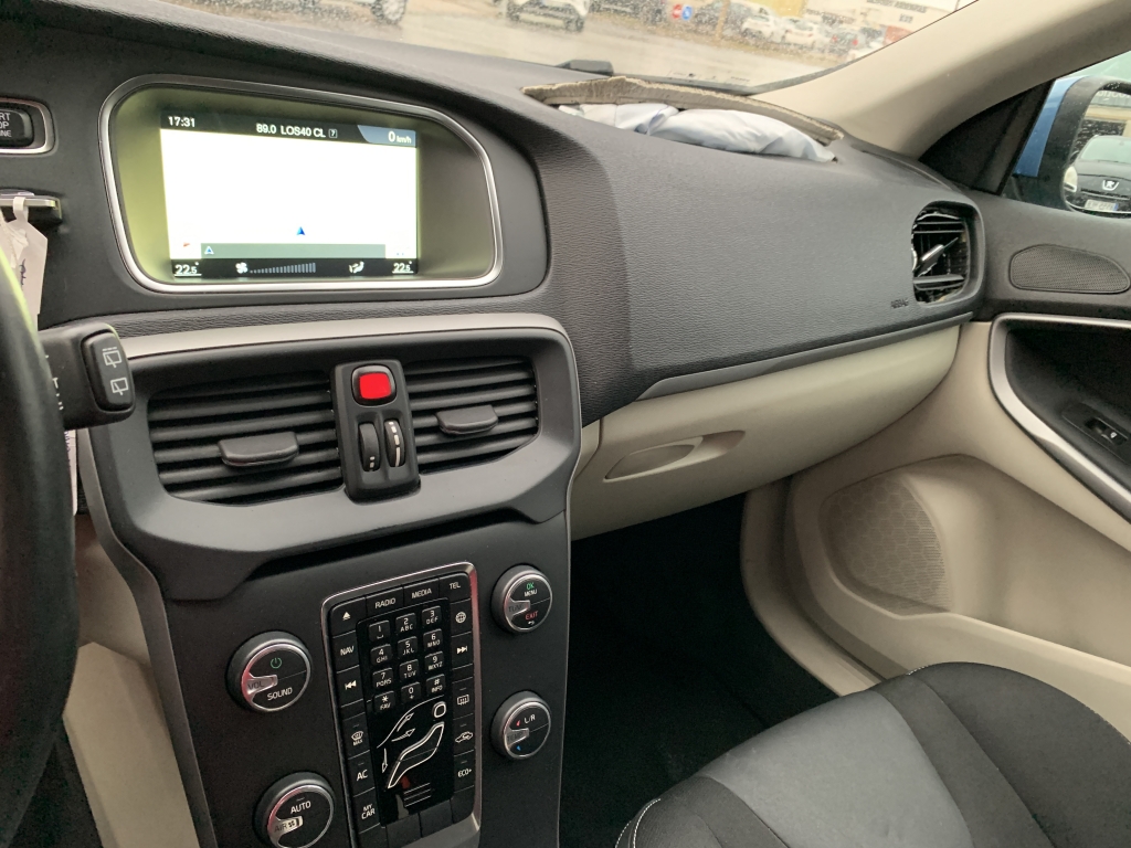 VOLVO V-40 2.0 D 150CV AUT