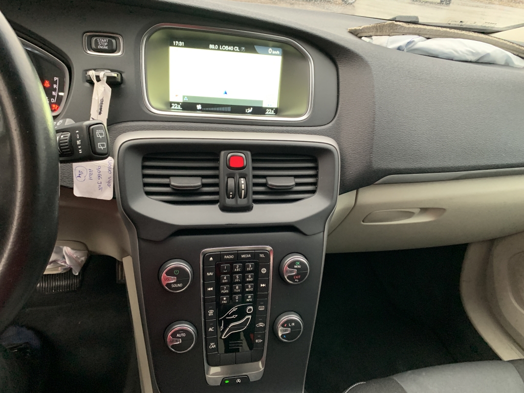 VOLVO V-40 2.0 D 150CV AUT