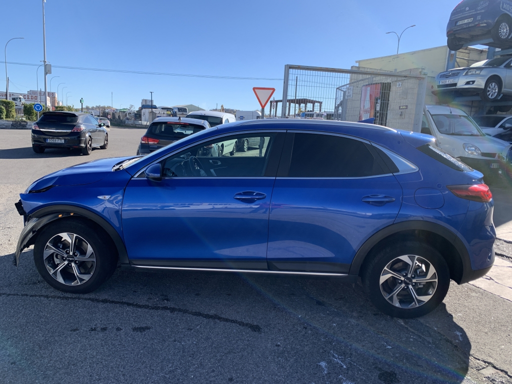 KIA XCEED 1.0 INY 120CV KIA XCEED 1.0 INY 120CV