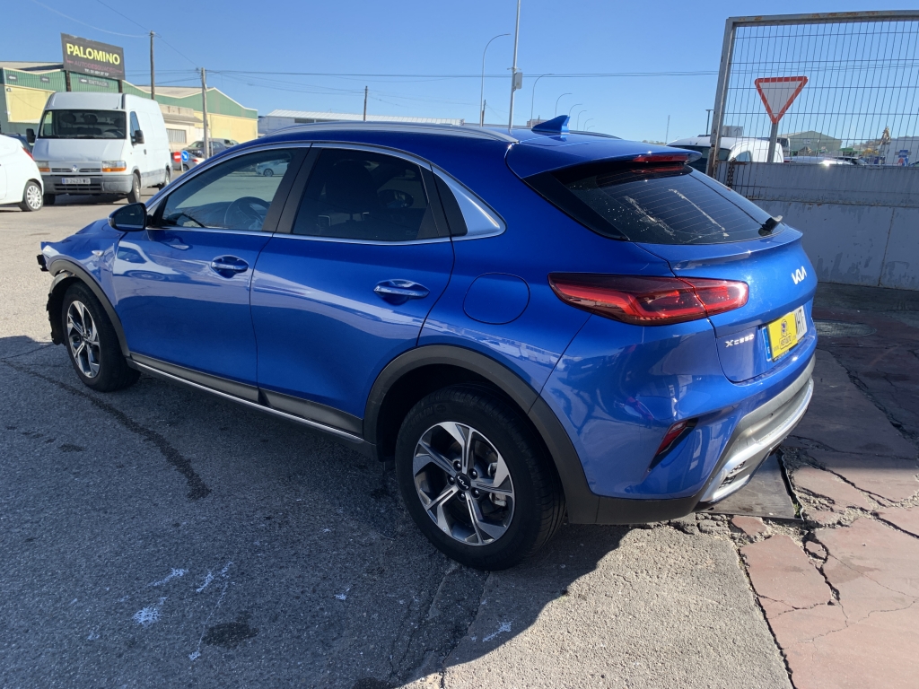 KIA XCEED 1.0 INY 120CV KIA XCEED 1.0 INY 120CV