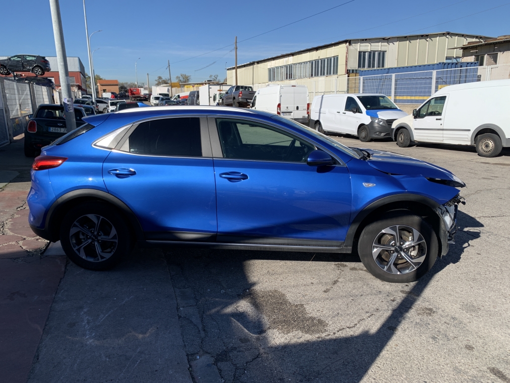 KIA XCEED 1.0 INY 120CV KIA XCEED 1.0 INY 120CV