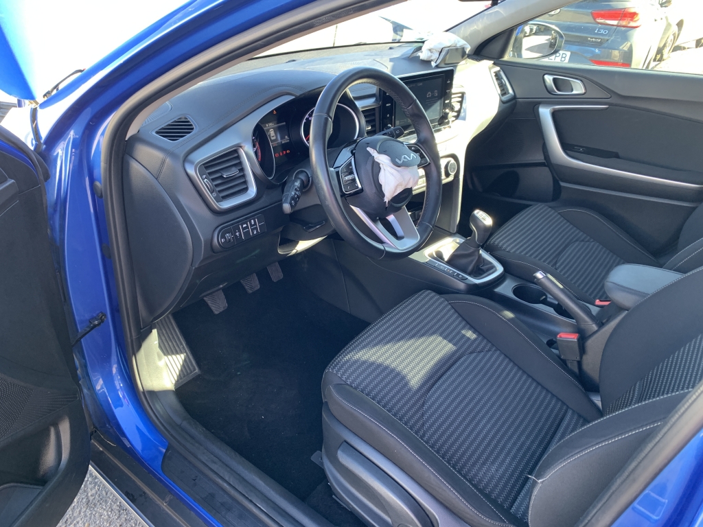 KIA XCEED 1.0 INY 120CV KIA XCEED 1.0 INY 120CV