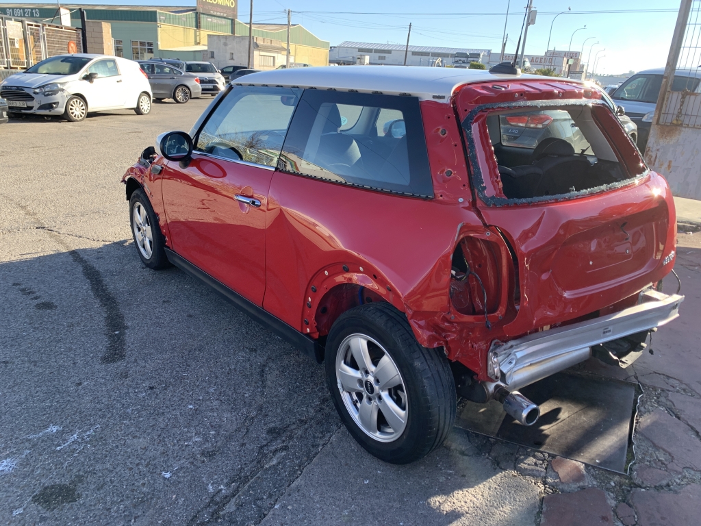 MINI COOPER 1.5 INY 136CV