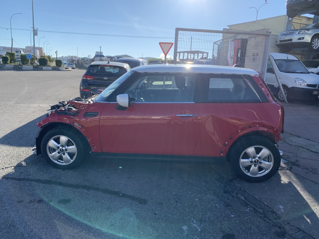 MINI COOPER 1.5 INY 136CV MINI COOPER 1.5 INY 136CV
