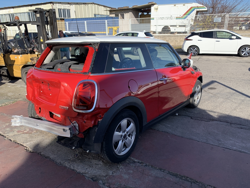 MINI COOPER 1.5 INY 136CV MINI COOPER 1.5 INY 136CV