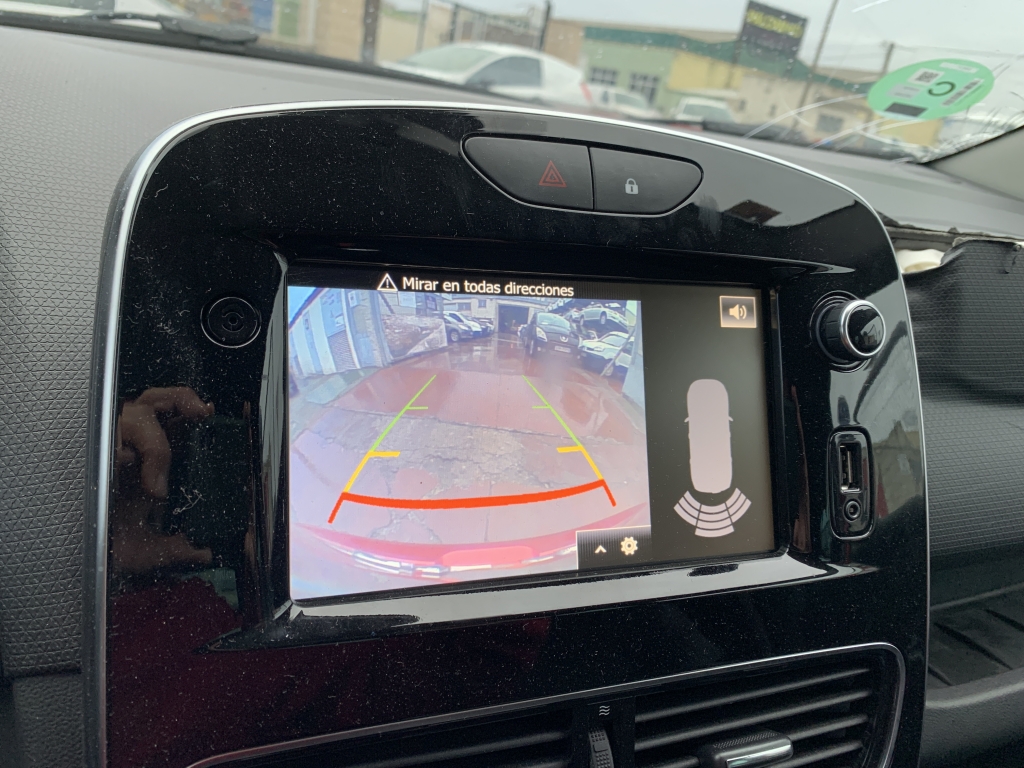 RENAULT CLIO 900CC INY 90CV