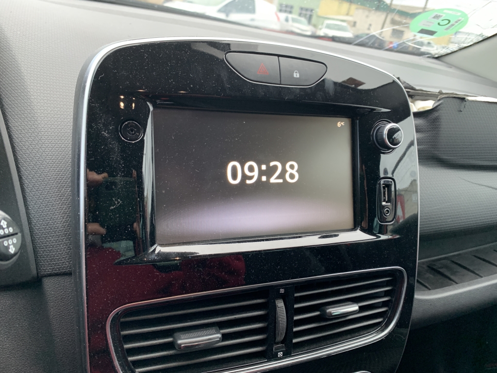 RENAULT CLIO 900CC INY 90CV