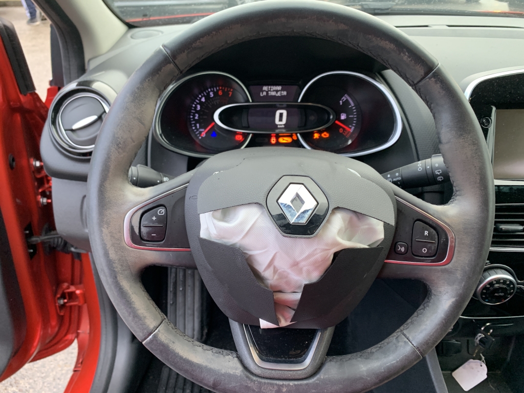 RENAULT CLIO 900CC INY 90CV