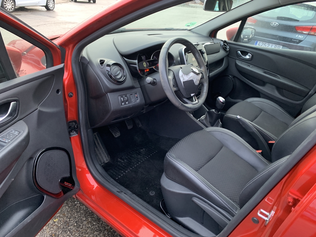 RENAULT CLIO 900CC INY 90CV